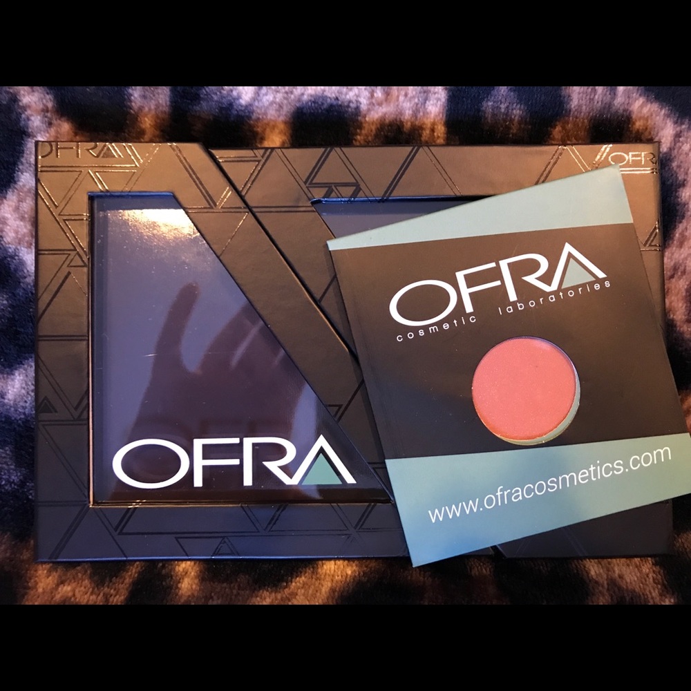 Ofra pop-up palette & blush
